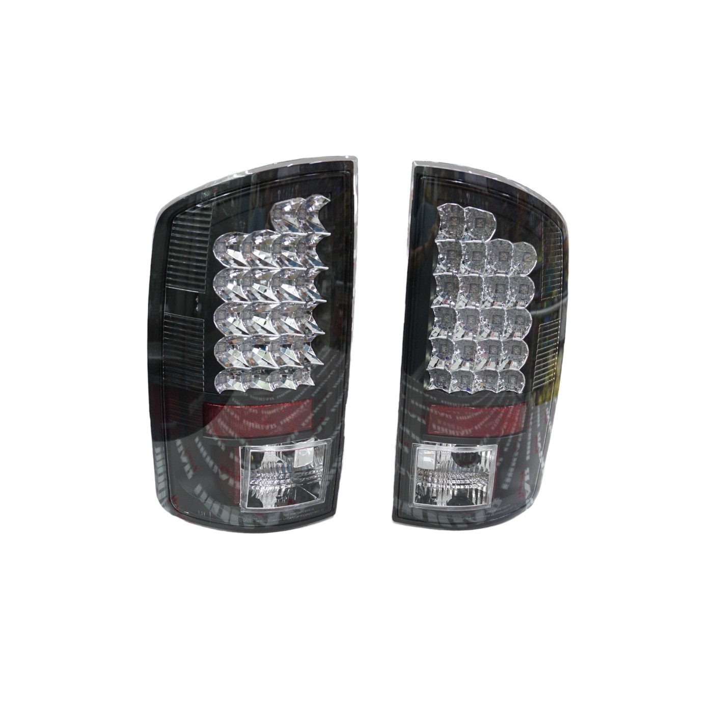 DSC06610-Photoroom.jpg Focos traseros LED Dodge Ram 06-08 fondo negro - Imagen 1